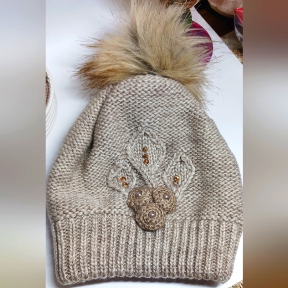 Hat Beanie for Women Winter Warm Embroidery Flowers Knitted